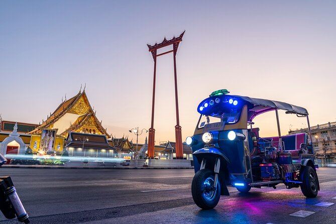 Bangkok: Michelin Street Eats by Tuk-Tuk Guided Food Tour - Pak Khlong Talat, Bangkok’s flower market