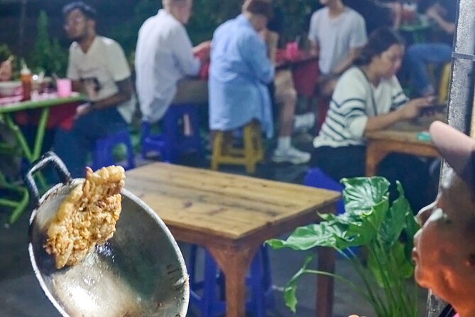 Bangkok Night Eats by Tuk Tuk - Hotel-pickup & Dinner - Suan Mali chicken noodles: a fiery first taste