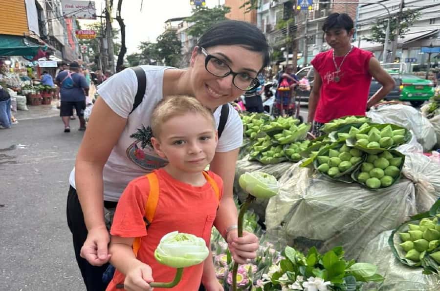 Bangkok Night Food Tour By Tuk-Tuk - Guide quality and group style