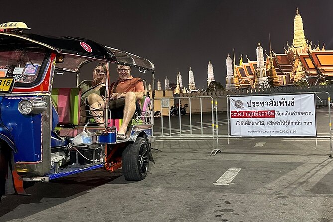 Bangkok Night Tour: Food, Temple & Tuk Tuk - Rattanakosin and the outside views of Bangkok’s grand sights