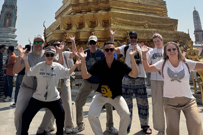 Bangkok One Day Culture , Temples and Tuk Tuk Ride - Lunch beside the river at Tha Tien