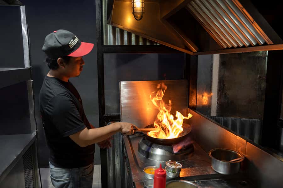Bangkok Street Food and Night Lights by Tuk Tuk - Who should book this tuk-tuk food tour?