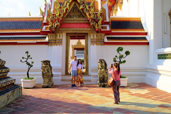 Bangkok Thrilling Tuk Tuk Tour (Private & All-Inclusive) - The Giant Swing at Sao Chingcha