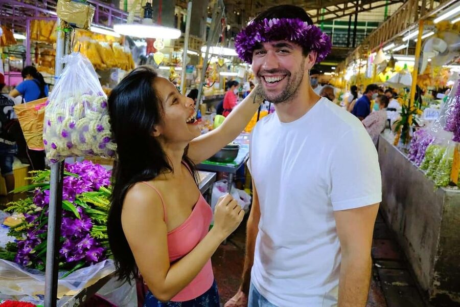 Bangkok: Tuk Tuk Adventure Chinatown Michelin Food & Temples - Wat Arun, Wat Pho, and the Grand Palace by night