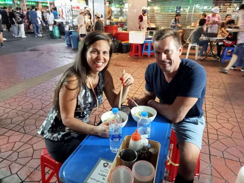 Bangkok Tuk-Tuk by Night with Chinatown Street Food Meal - The guides make or break the evening