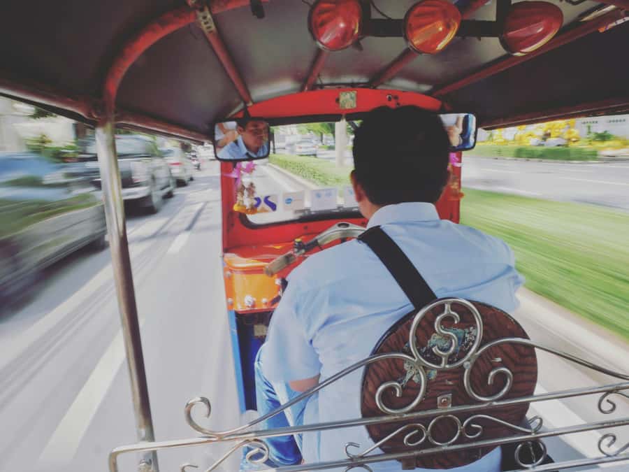 Bangkok: Tuk Tuk Tour - Thirty minutes at Pak Khlong Talat flower market
