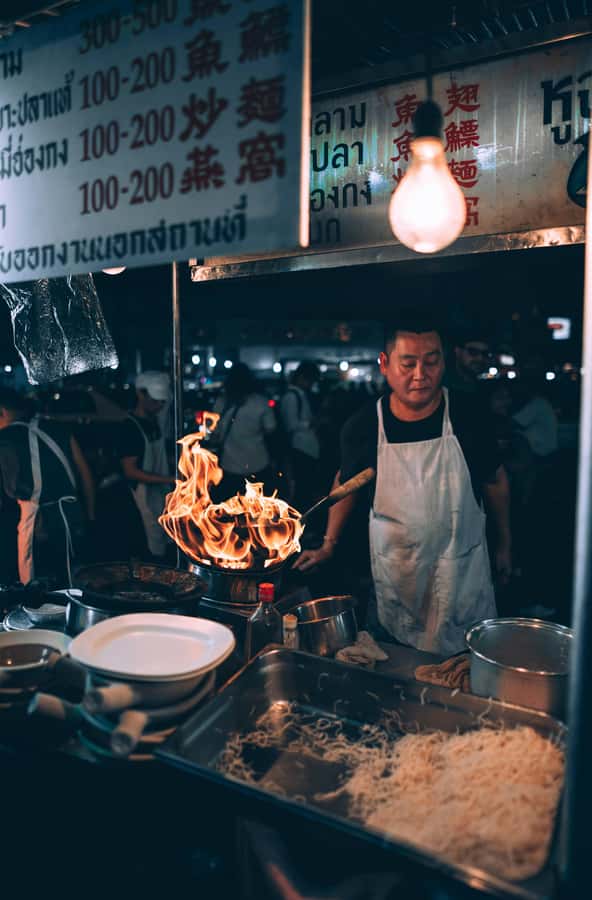 Bangkok: Tuk Tuk Tour - Chinatown after dark and the food stop