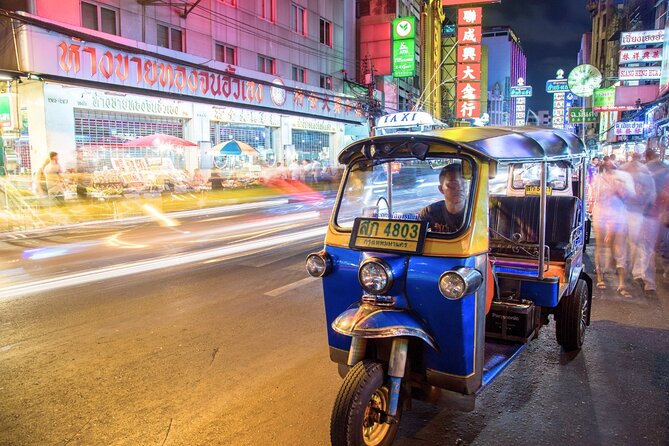Bangkok Tuk-Tuk Tour by Night with Chinatown Street Food Meal - Grand Palace and Wat Pho by evening light