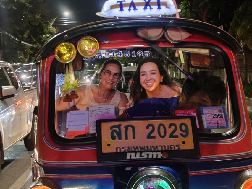 Bangkok Tuk Tuk Tour with Hotel Pick up and Dinner - Thailand’s largest flower market