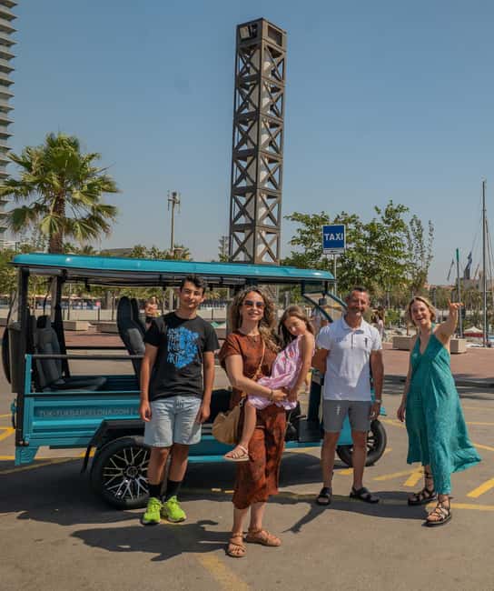 Barcelona: City Highlights Private Tuk-Tuk Tour - Casa Milà and Casa Batlló on Passeig de Gràcia