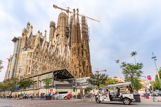 Barcelona Express Tour in a Private Eco Tuk Tuk - What this Barcelona tuk tuk tour is really for