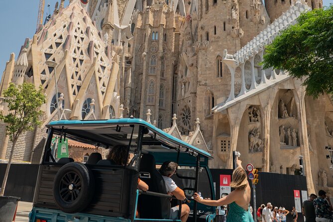Barcelona Panoramic Private Tuk Tuk Tour - Starting in the Eixample