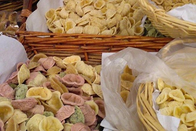 Bari Pasta Experience by Rickshaw - A quick ride into Bari’s old town
