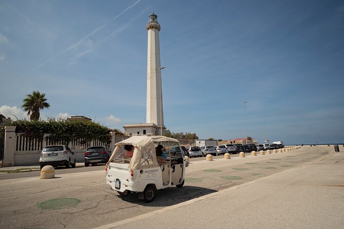 Bari Tuk Tuk tour along the coast - Teatro Margherita floating beside the seafront