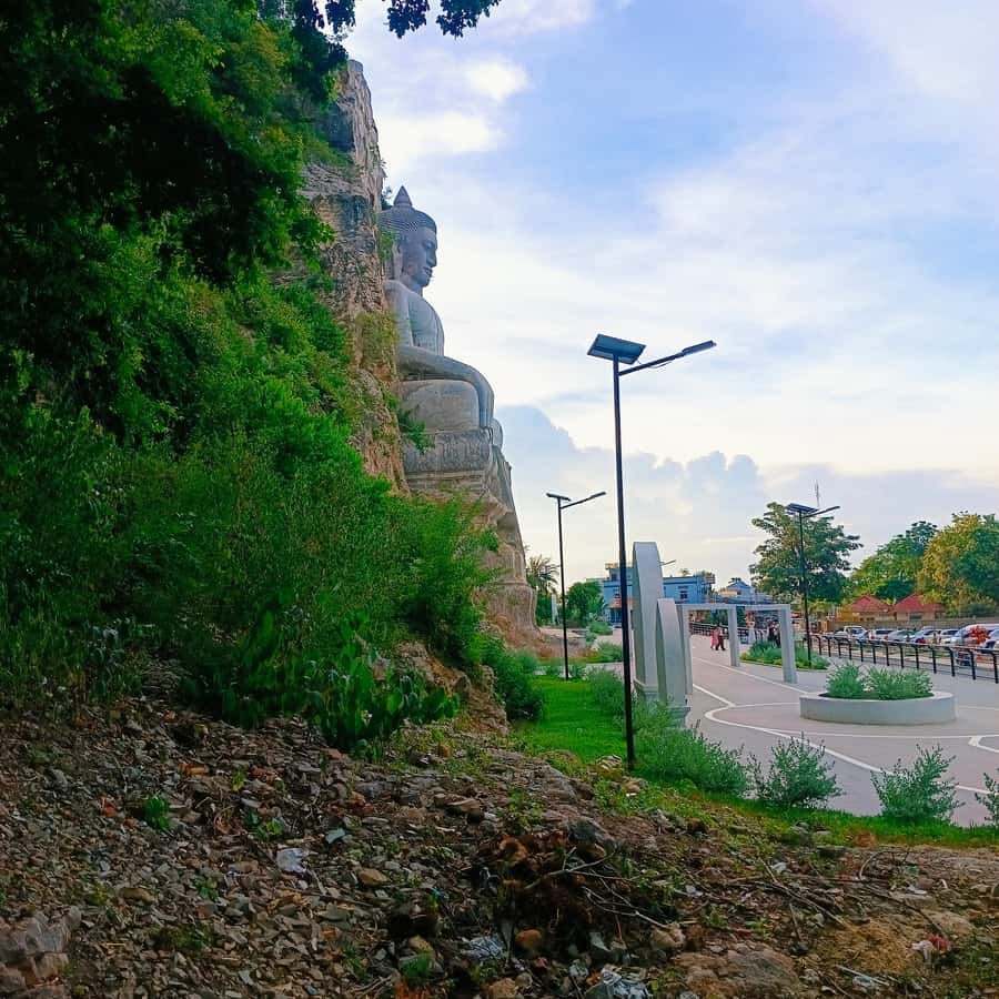 Battambang family tuktuk tour BambooTrain/Wat Banan/Bat cave - The Killing Cave and Cambodia’s difficult past