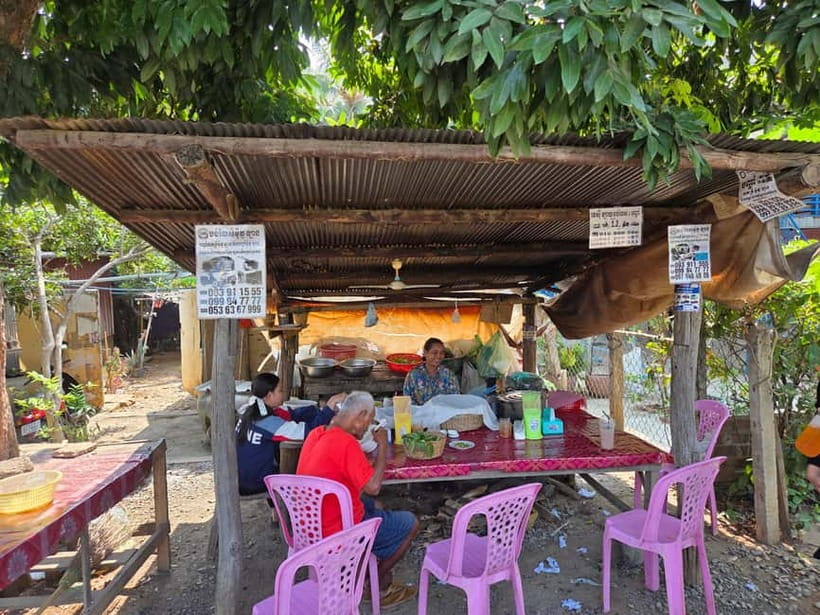 Battambang: Morning Tuk Tuk Food Tour of Our Iconic Dishes - A market lesson at Beoung Chhuk and Psar Sophy