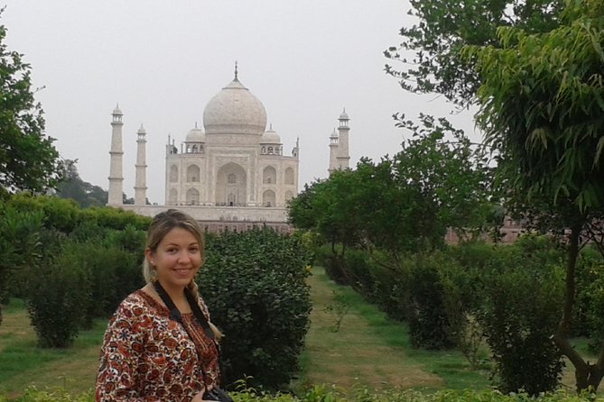 Behind the Taj Mahal with Sunrise or Sunset view by Tuk Tuk Ride - What the $24 price really buys you