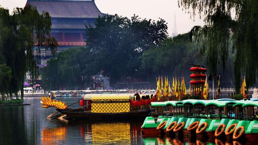 Beijing: Hutong Private Tour - Rickshaw Ride & English Guide - Who will enjoy this hutong tour most?