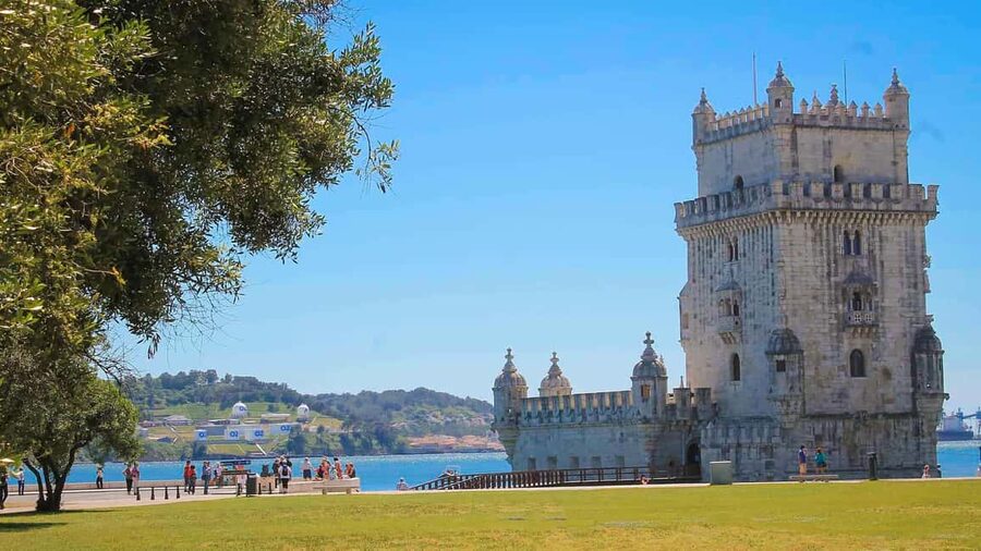 Belem Beyond the Guidebook: Discover with Tuk Tuk - LX Factory: a quick change of mood