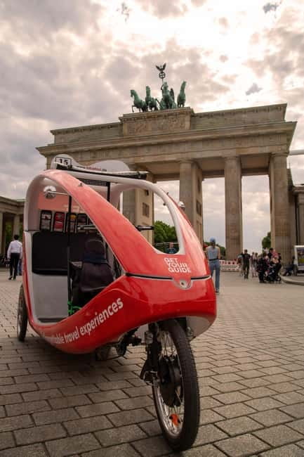 Berlin: Private Sightseeing Tour in an E-Rickshaw - Parochialkirche and a quieter central stop