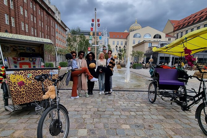 Berlin Rickshaw Tours Historical & Photo City Tour 120min - Sightseeing - A GDR watchtower and Checkpoint Charlie