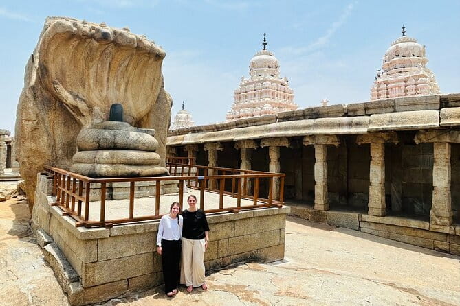 Best of Bengaluru in a Tuk Tuk - Vidhana Soudha and Attara Kacheri in 15 minutes