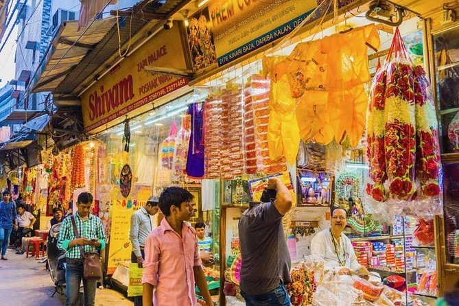 Best Of Old Delhi: 3 Hour Tuk Tuk/Rickshaw Tour - Gurudwara Sis Ganj Sahib: a Sikh place of worship