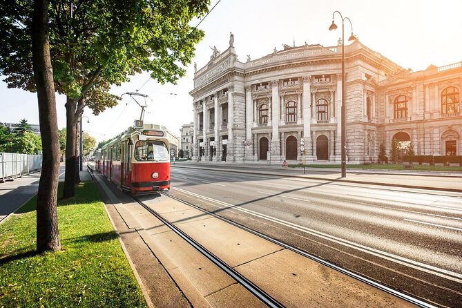 Best of Vienna Tour in TUK TUK! - Key points at a glance