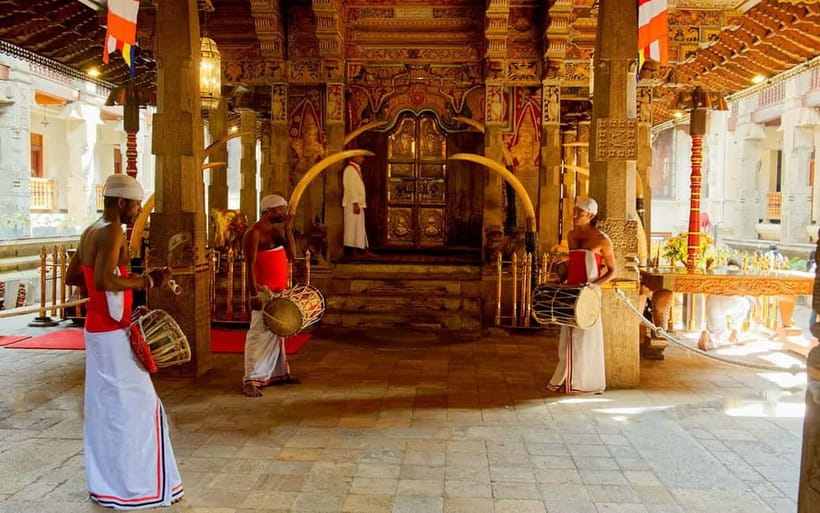 Best Private Kandy City Tour by Tuk Tuk with Local Guide - Entering the Temple of the Sacred Tooth Relic