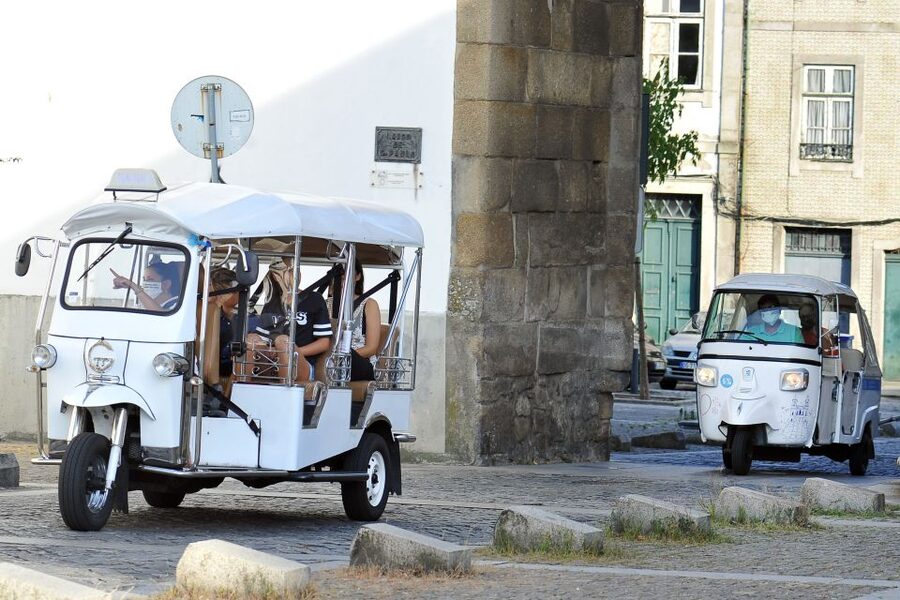 Braga: Tuk Tuk City Tour - What the guides add