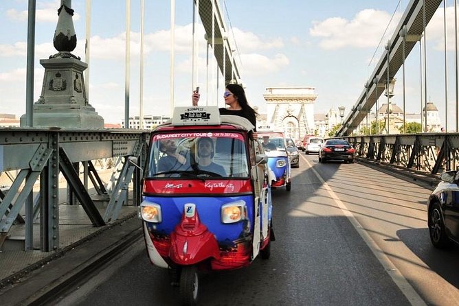 Budapest Romantic Private Tuk Tuk Tour - The Pest-side opening: gardens, churches, and the Danube