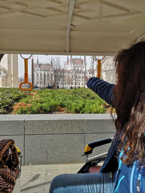 Budapest: Sightseeing Tour by Electric Tuktuk - Why a tuk-tuk works well in Budapest