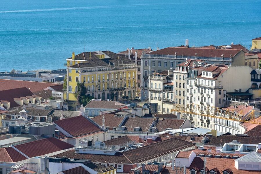 Burguês: Lisbon City Center Private Tuk Tuk Tour - Príncipe Real and São Pedro de Alcântara