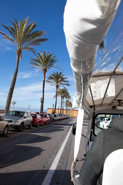Cádiz TukTuk Tour with Audioguide - Gran Teatro Falla and Genovés Park
