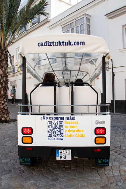 Cádiz TukTuk Tour with Audioguide - Puertas de Tierra and the return to port