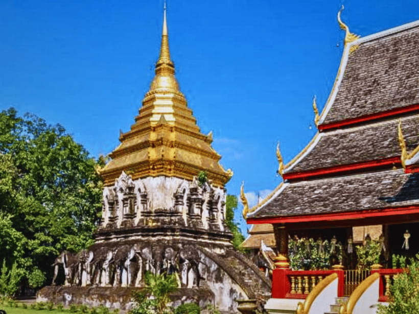 Chiang Mai: City Sightseeing Tour by Tuk Tuk - Wat Lok Moli adds a quieter change of pace