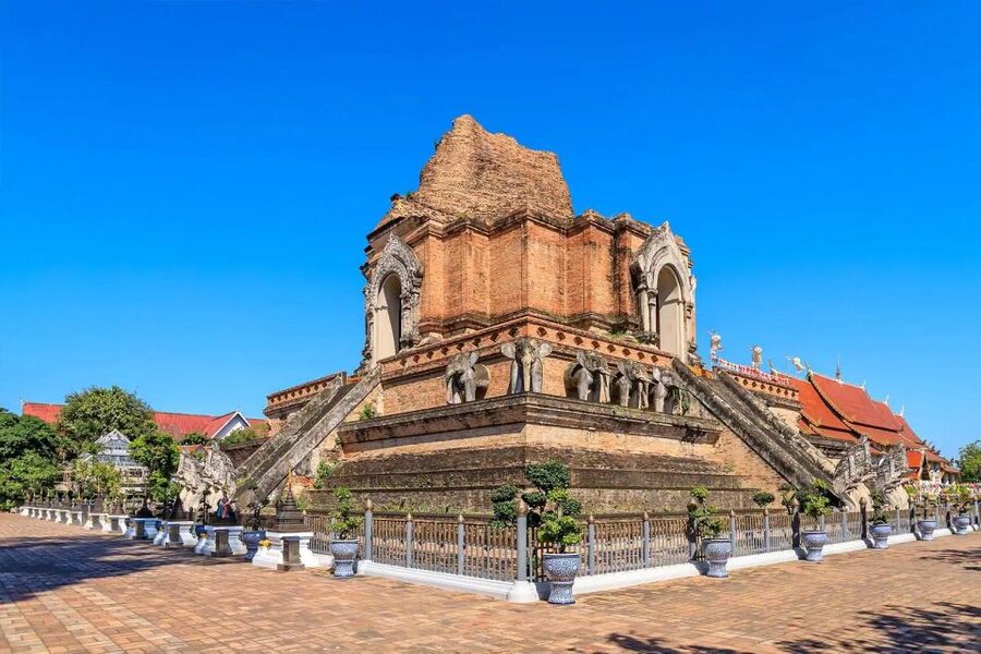 Chiang Mai: Exploration of Old City by Private Tuk-Tuk - Wat Chedi Luang and the heart of the Old City