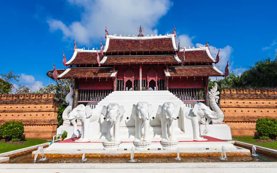 Chiang Mai: Half-Day Private City Tour by Tuk Tuk - Why the tuk tuk works for this Chiang Mai route