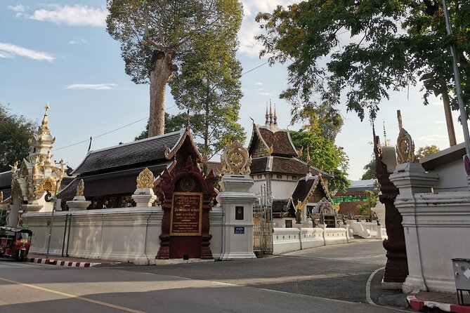 Chiang Mai Private Tuk Tuk Tour Half Day Old City Adventure - Wat Phra Singh and northern Thai design