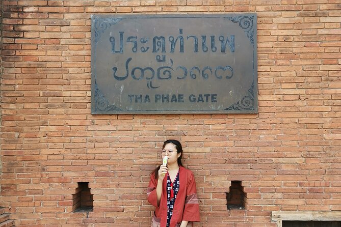 Chiang Mai Private Tuk Tuk Tour Half Day Old City Adventure - What the driver can and cannot do