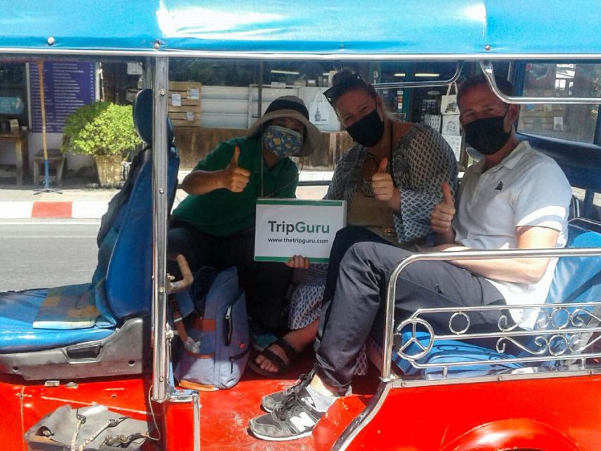 Chiang Mai: Private Tuk Tuk Tour of City Temples With Pickup - Tha Phae Gate, the old city wall, and one hour of free space