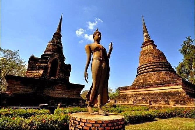 Chiang Mai Temples and Market Tuk Tuk Night Tour - Is $34.23 a fair price?