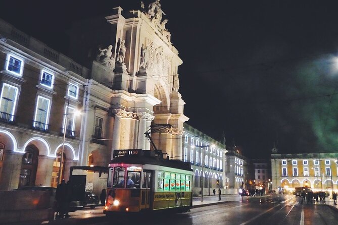 Christmas Lights Lisbon Tour with a Local in Private Eco Tuk Tuk - Cais do Sodré and the riverside start
