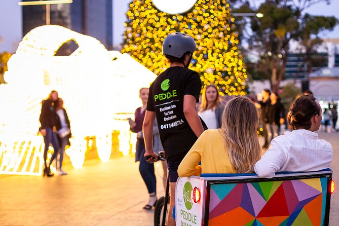 Christmas Lights Rickshaw Tour in Perth - Music, Photos, and the Human Touch
