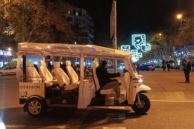 Christmas Lights Tour of Barcelona in Private Eco Tuk Tuk - Passeig de Gràcia and Barcelona’s modernist stars