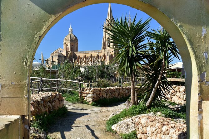 Christmas Tuk Tuk or Jeep tour in Gozo inc. Dinner - The tuk tuk experience and the Jeep alternative