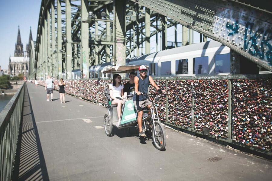 Cologne: Private Rickshaw Tour - Farina and the story behind Eau de Cologne