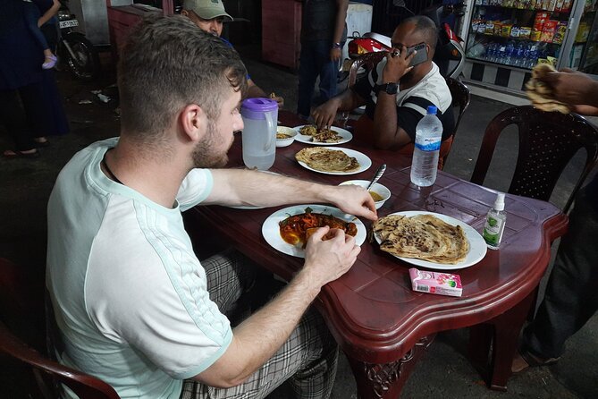 Colombo City Highlights by Tuk Tuk – All-Inclusive Adventure - Tea, coffee, beer, and local food