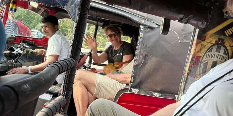 Colombo: City Sightseeing Tour by Tuk-Tuk with Pickup - Why a tuk-tuk works well in Colombo