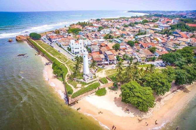 Colombo City Tour By Tuk Tuk (Include Lunch)Morning & Evening - Pettah, the Red Mosque, and the old commercial quarter